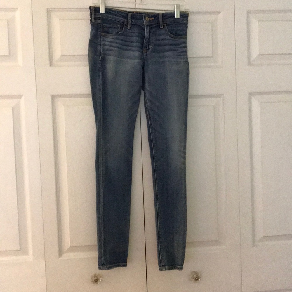 Abercrombie light wash skinny jeans